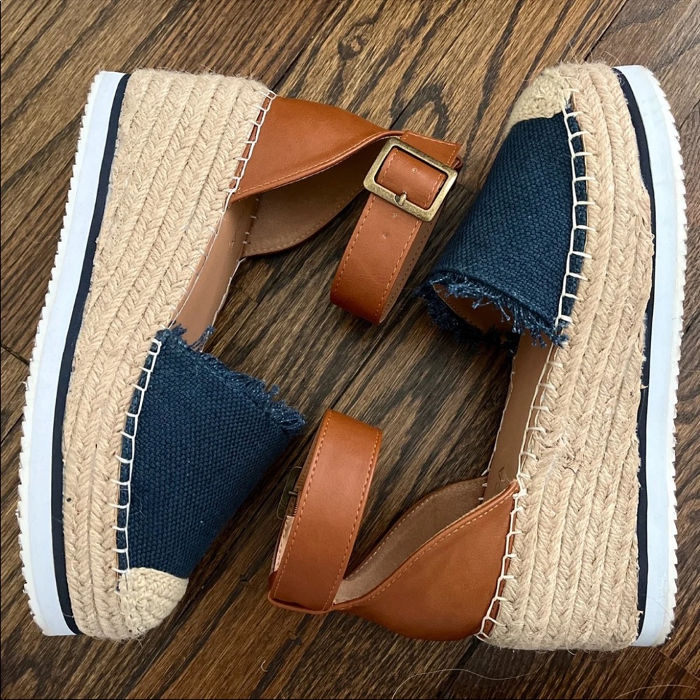 Navy espadrille platform shoes